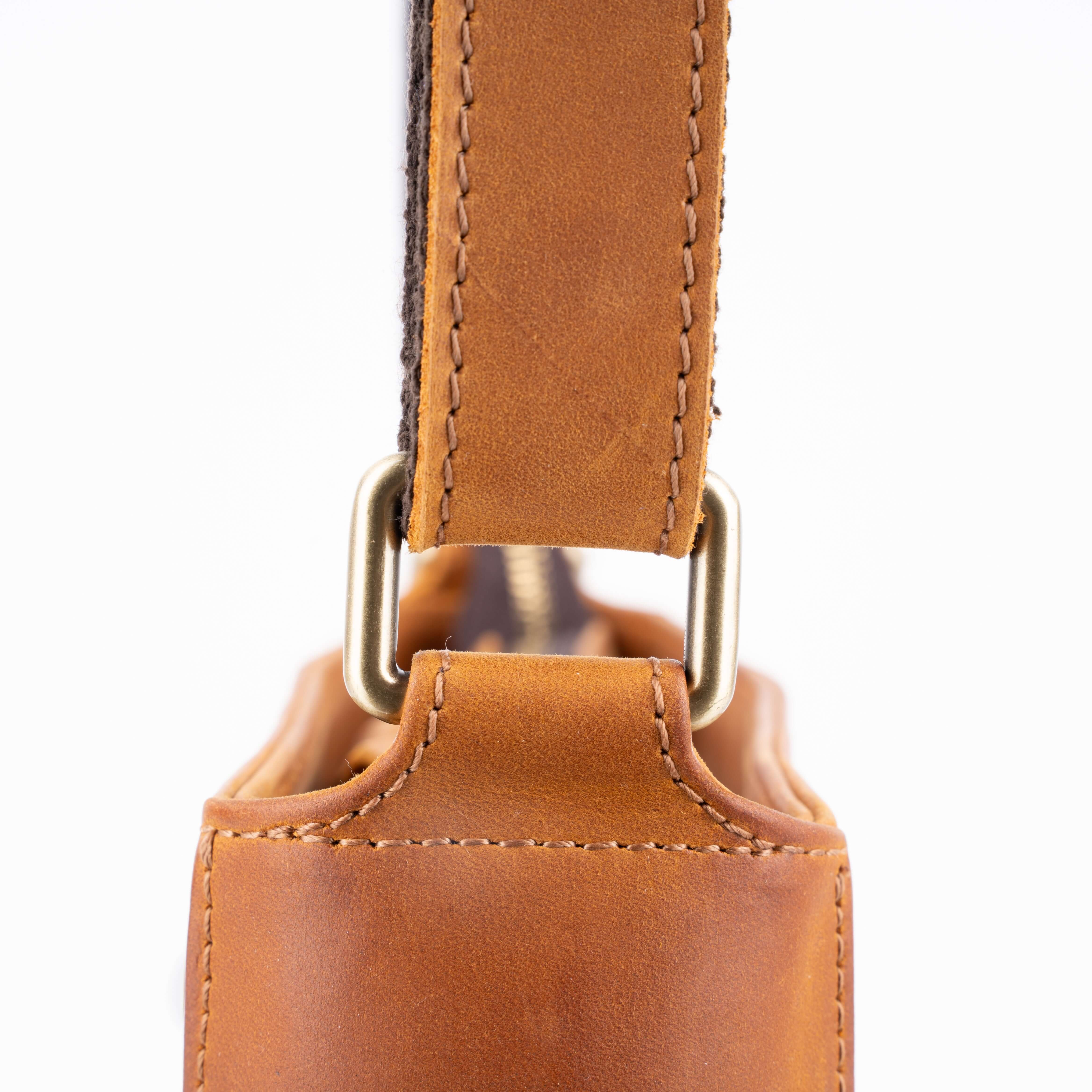 Wholesale leather crossbody, Delaney by Lady Conceal, locking concealment, holster included, adjustable strap purse