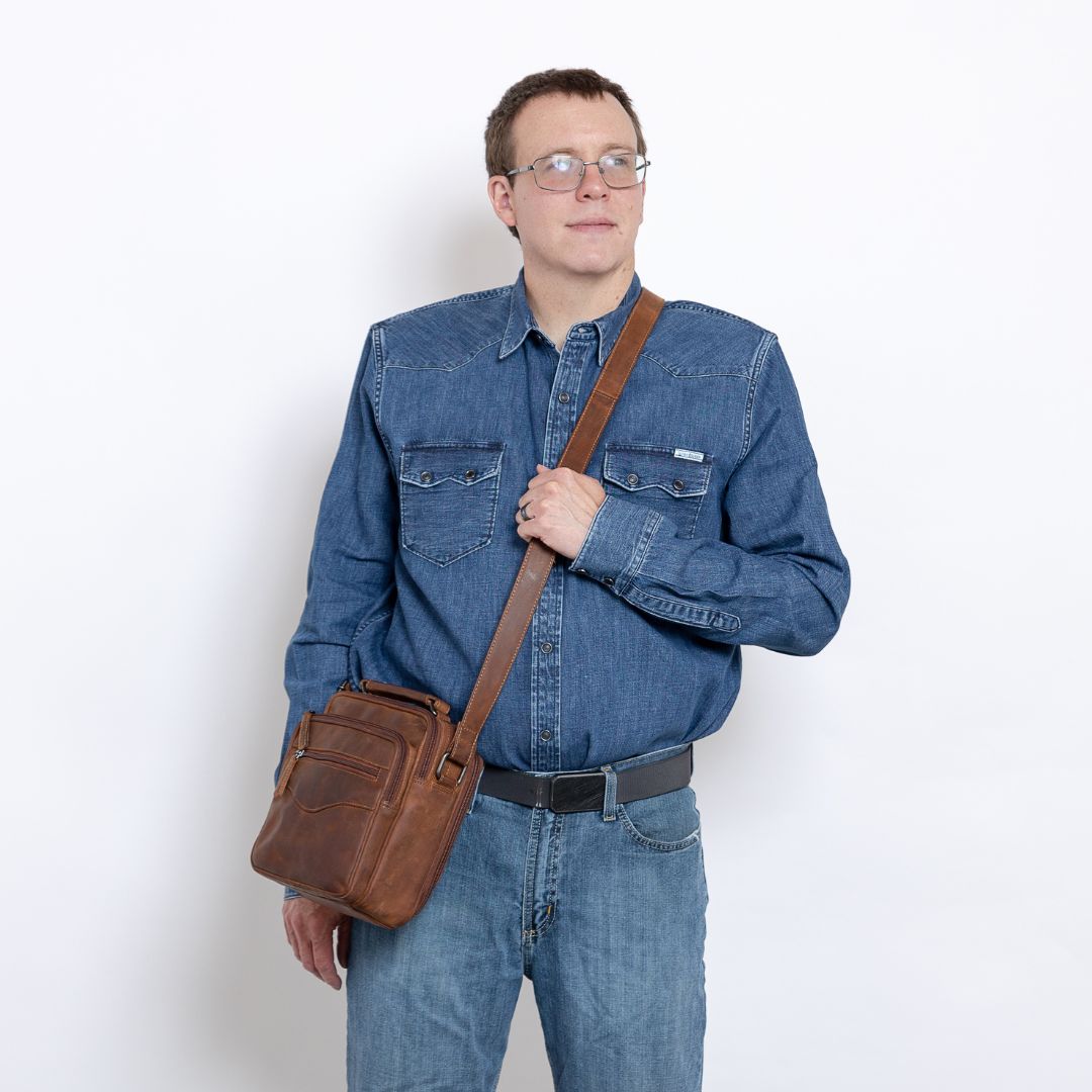 Concealed Carry Logan Unisex Crossbody Bag - Men Gun Bag with Clip Storage - Conceal Carry Logan Unisex Bag - CCW Universal Logan Unisex Bag - Concealed Carry Purse - most popular crossbody bag - crossbody handgun bag - crossbody bags for everyday use - Lady Conceal - Unique Hide Purse - Locking YKK Purse - Fanny Pack for Gun and Pistol - Easy CCW - Fast Draw Bag - Secure Gun Bag